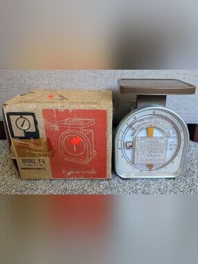 Vintage Pelouze Scale Model Y5 5 lb Feb 17 1985 Postal Scale w/ Original Box